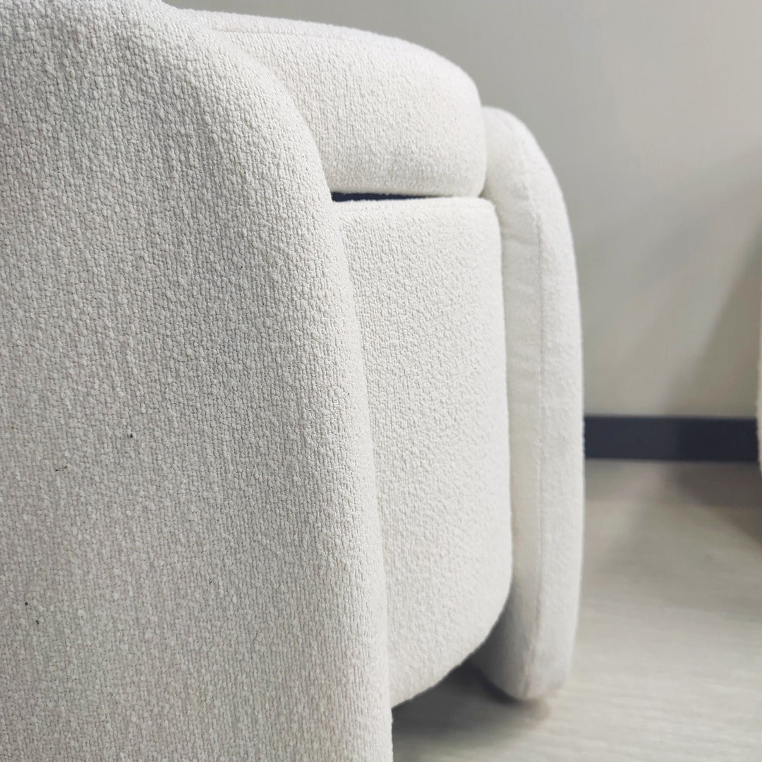 1pc 19.69"Faux Fur Pouf Ottoman Modern Boucle Upholstered With Storage, Multifunctional Upholstered Vanity Chairs For Makeup, Soft Padded Seat With Removable Lid