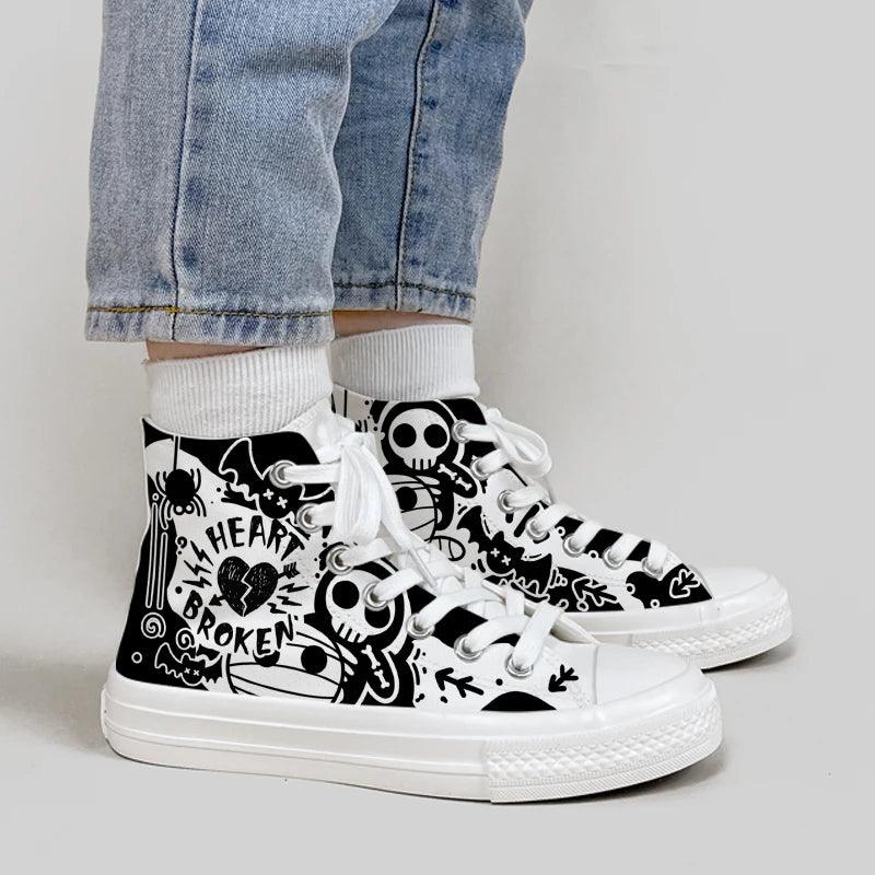 Amy and Michael Original Design Individual Graffiti Shoes Women High Top Canvas Sneakers Teenagers Students Skateboard Shoes