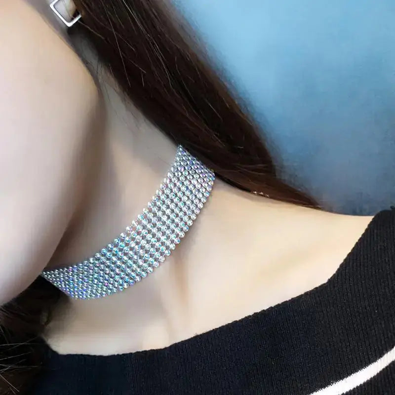 Elegant European Women's Choker