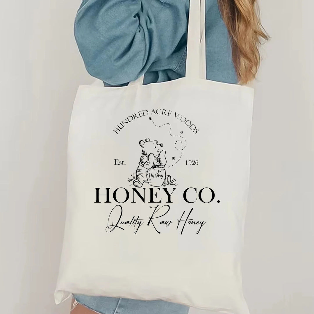 Cute Winnie The Pooh Women's Casual tote bag Disney reusable shopping bag Women's travel portable tote bag Winnie the Pooh tote