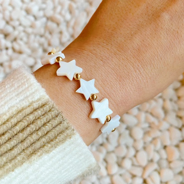 Shelly Star Stretch Shell Bracelet With Gold Bead Accents
